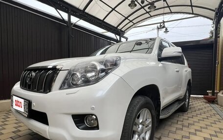 Toyota Land Cruiser Prado 150 рестайлинг 2, 2010 год, 3 500 000 рублей, 2 фотография