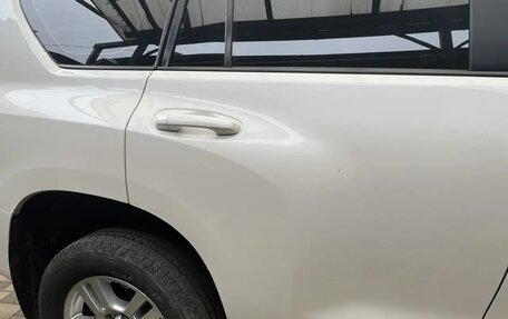 Toyota Land Cruiser Prado 150 рестайлинг 2, 2010 год, 3 500 000 рублей, 10 фотография