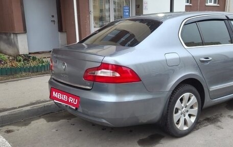 Skoda Superb III рестайлинг, 2012 год, 1 250 000 рублей, 2 фотография