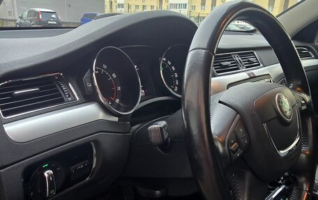 Skoda Superb III рестайлинг, 2012 год, 1 250 000 рублей, 10 фотография