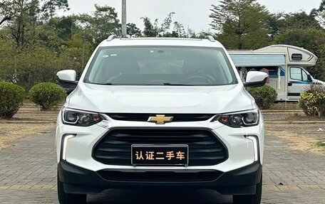 Chevrolet Tracker, 2022 год, 1 190 050 рублей, 2 фотография