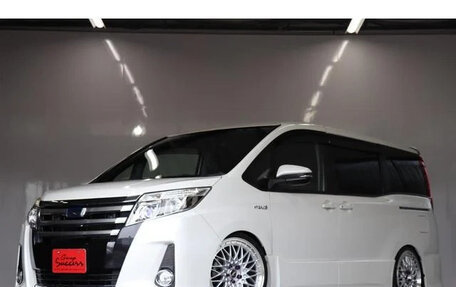 Toyota Noah III, 2016 год, 1 779 007 рублей, 3 фотография