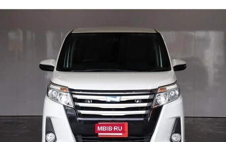 Toyota Noah III, 2016 год, 1 779 007 рублей, 18 фотография