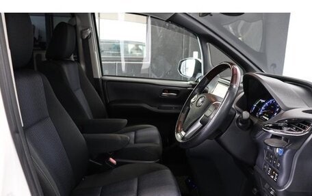 Toyota Noah III, 2016 год, 1 779 007 рублей, 23 фотография