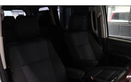 Toyota Noah III, 2016 год, 1 779 007 рублей, 24 фотография