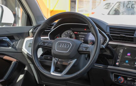 Audi Q3, 2022 год, 2 191 000 рублей, 10 фотография