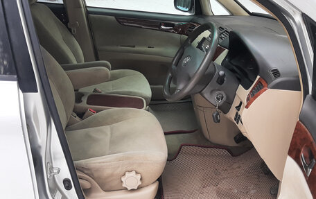 Toyota Ipsum II, 2002 год, 670 000 рублей, 16 фотография