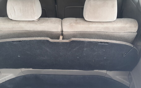 Toyota Ipsum II, 2002 год, 670 000 рублей, 28 фотография