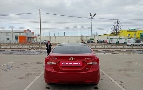Hyundai Elantra V, 2012 год, 800 000 рублей, 3 фотография