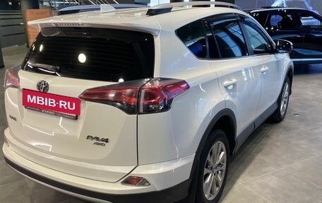 Toyota RAV4, 2017 год, 3 103 000 рублей, 7 фотография