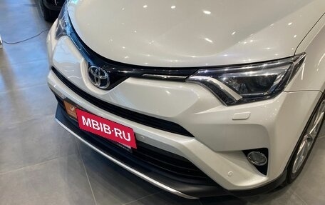 Toyota RAV4, 2017 год, 3 103 000 рублей, 8 фотография