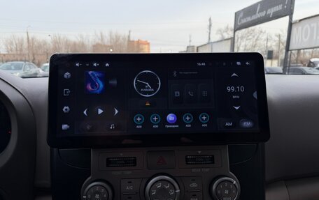 KIA Carnival III, 2010 год, 997 000 рублей, 24 фотография