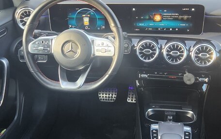 Mercedes-Benz A-Класс, 2018 год, 2 250 000 рублей, 10 фотография
