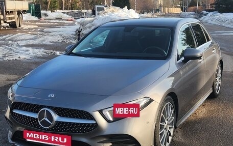 Mercedes-Benz A-Класс, 2018 год, 2 250 000 рублей, 4 фотография
