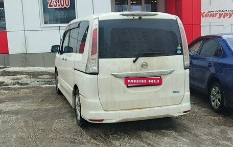 Nissan Serena IV, 2011 год, 1 150 000 рублей, 2 фотография