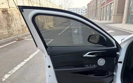 BMW 1 серия, 2022 год, 1 699 000 рублей, 9 фотография