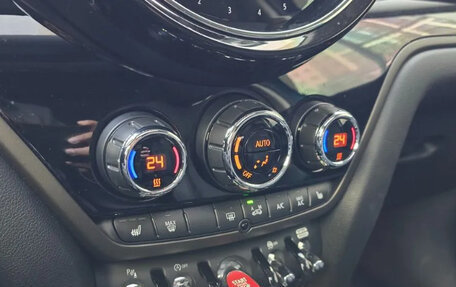 MINI Countryman II (F60), 2022 год, 2 250 000 рублей, 13 фотография