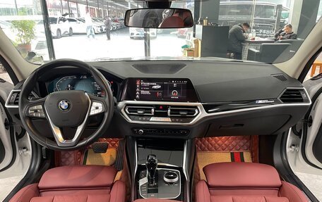 BMW 3 серия, 2021 год, 3 175 000 рублей, 10 фотография