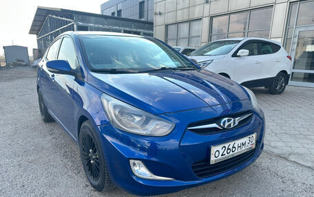 Hyundai Solaris II рестайлинг, 2011 год, 830 000 рублей, 1 фотография