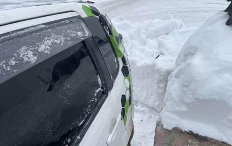 Daihatsu YRV I, 2001 год, 99 000 рублей, 11 фотография