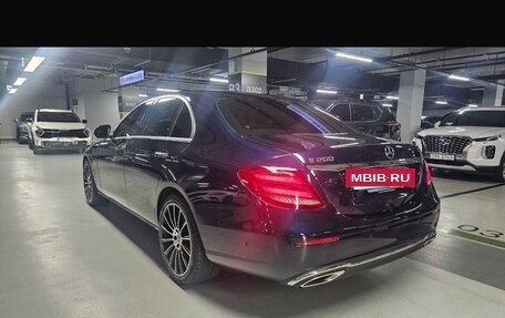 Mercedes-Benz E-Класс, 2018 год, 3 600 000 рублей, 8 фотография