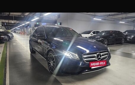 Mercedes-Benz E-Класс, 2018 год, 3 600 000 рублей, 6 фотография