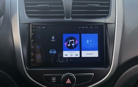 Hyundai Solaris II рестайлинг, 2014 год, 1 100 000 рублей, 12 фотография