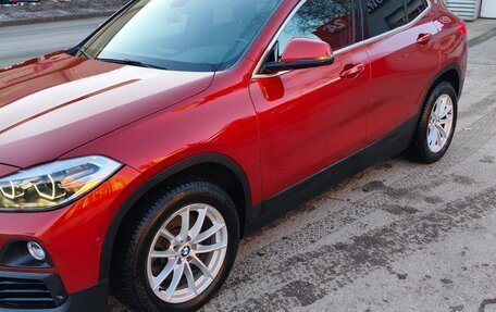 BMW X2, 2019 год, 3 000 000 рублей, 2 фотография