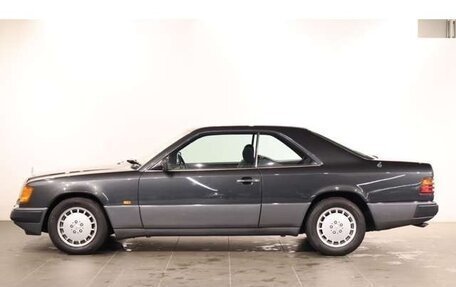 Mercedes-Benz W124, 1993 год, 5 450 000 рублей, 2 фотография