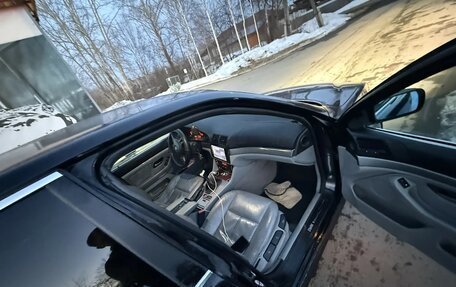 BMW 5 серия, 2003 год, 600 000 рублей, 3 фотография