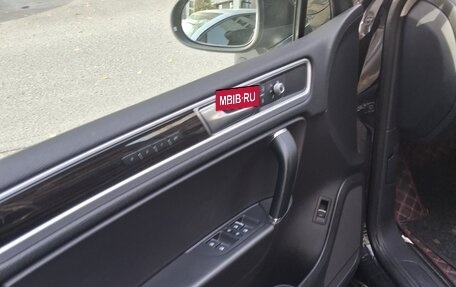 Volkswagen Touareg III, 2017 год, 3 200 000 рублей, 9 фотография