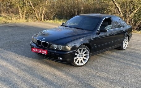 BMW 5 серия, 2003 год, 600 000 рублей, 9 фотография