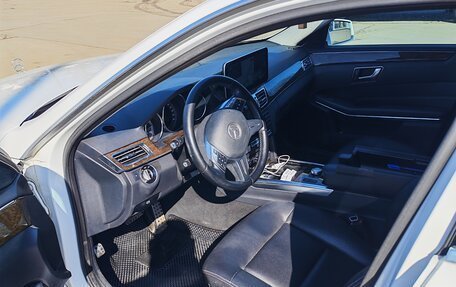 Mercedes-Benz E-Класс, 2013 год, 2 200 000 рублей, 4 фотография