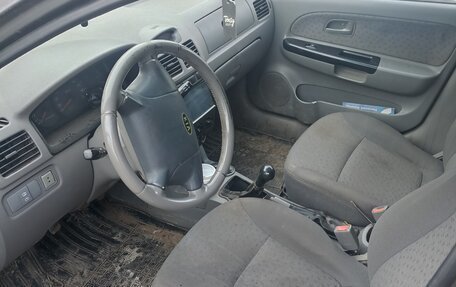 KIA Rio II, 2004 год, 100 000 рублей, 6 фотография