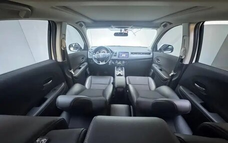 Honda Vezel, 2022 год, 1 330 050 рублей, 8 фотография