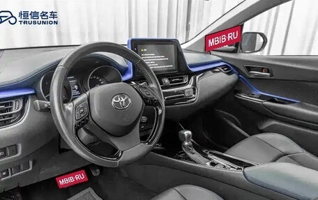 Toyota C-HR I рестайлинг, 2022 год, 1 711 030 рублей, 9 фотография