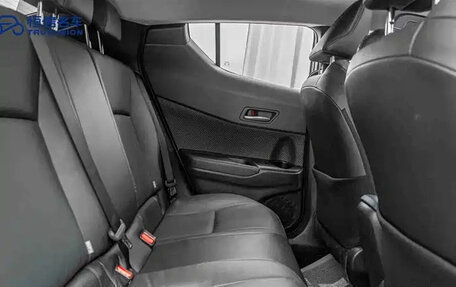 Toyota C-HR I рестайлинг, 2022 год, 1 711 030 рублей, 15 фотография