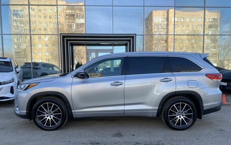 Toyota Highlander III, 2019 год, 3 555 000 рублей, 6 фотография