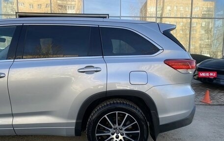 Toyota Highlander III, 2019 год, 3 555 000 рублей, 11 фотография