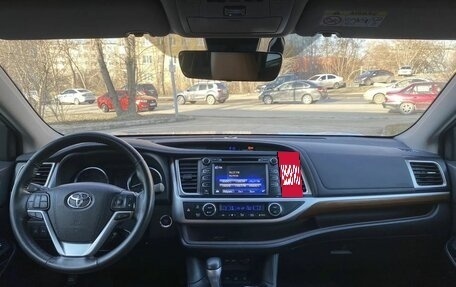 Toyota Highlander III, 2019 год, 3 555 000 рублей, 21 фотография