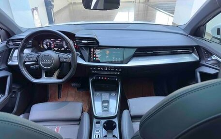 Audi A3, 2022 год, 2 200 000 рублей, 10 фотография