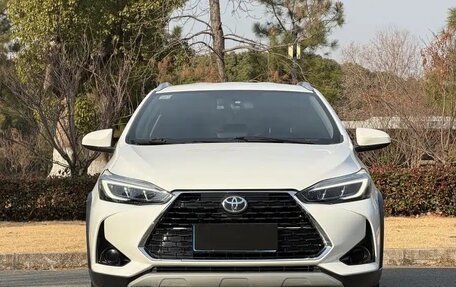 Toyota Yaris XP150 рестайлинг, 2022 год, 1 130 050 рублей, 2 фотография