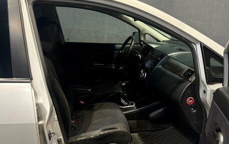 Nissan Tiida, 2010 год, 650 000 рублей, 10 фотография