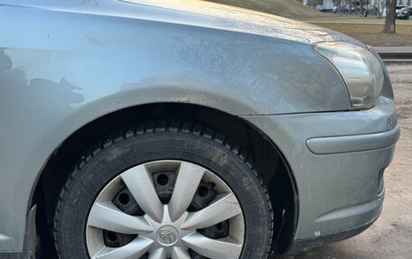 Toyota Avensis III рестайлинг, 2007 год, 580 000 рублей, 13 фотография