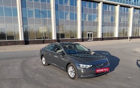 Volkswagen Passat B8 рестайлинг, 2021 год, 2 250 000 рублей, 31 фотография