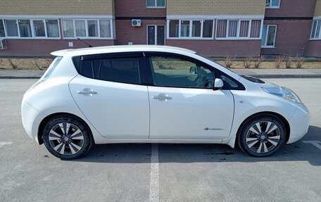 Nissan Leaf I, 2014 год, 650 000 рублей, 3 фотография