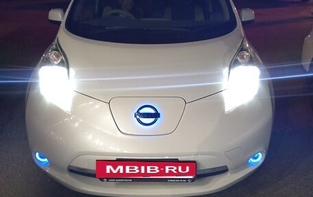 Nissan Leaf I, 2014 год, 650 000 рублей, 13 фотография