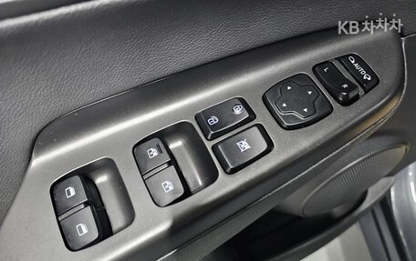 Hyundai Kona I, 2022 год, 1 680 050 рублей, 8 фотография