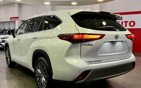 Toyota Highlander, 2025 год, 5 700 000 рублей, 4 фотография