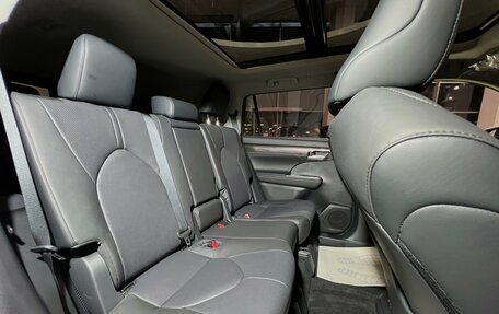 Toyota Highlander, 2025 год, 5 700 000 рублей, 29 фотография